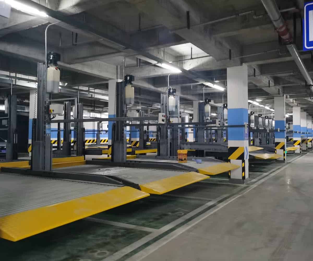 地下室兩層機(jī)械車庫(kù)